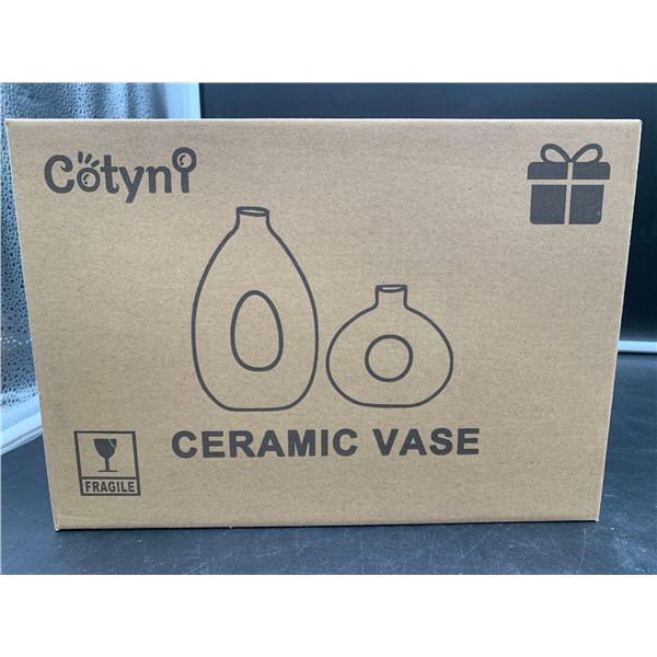 Cotyni Ceramic Vase