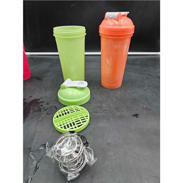 Hydra Cup 28oz-Lot of 2 Shakers