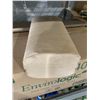 Image 2 : CASE LOT - Enviro logic single fold brown hand towels 16x250 sheets
