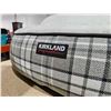 Image 5 : Kirkland Set of 2 Large & Small Dog Bed