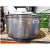 Image 1 : Large Commercial Cooking Pot with Lid