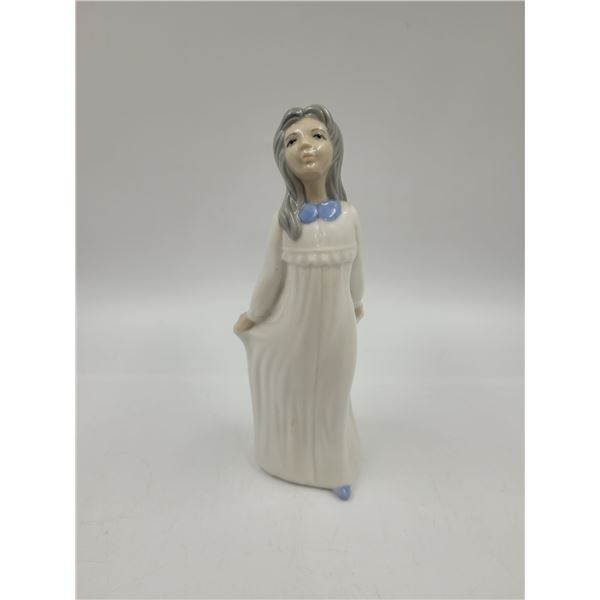 Vintage Tengra White Porcelain Figurine Made In Spain