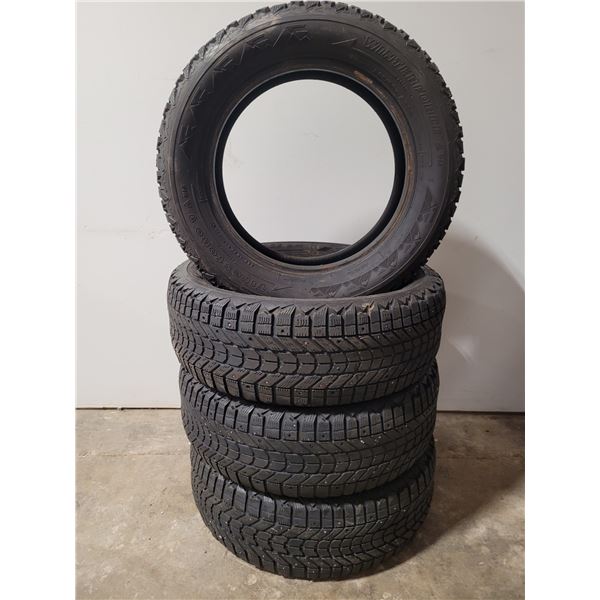 Set of 4 Firestone Winter Force Studded Tires 225/60/R17