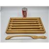 Image 1 : Bread Cutting Board with Crumb Catcher and Bread Knife