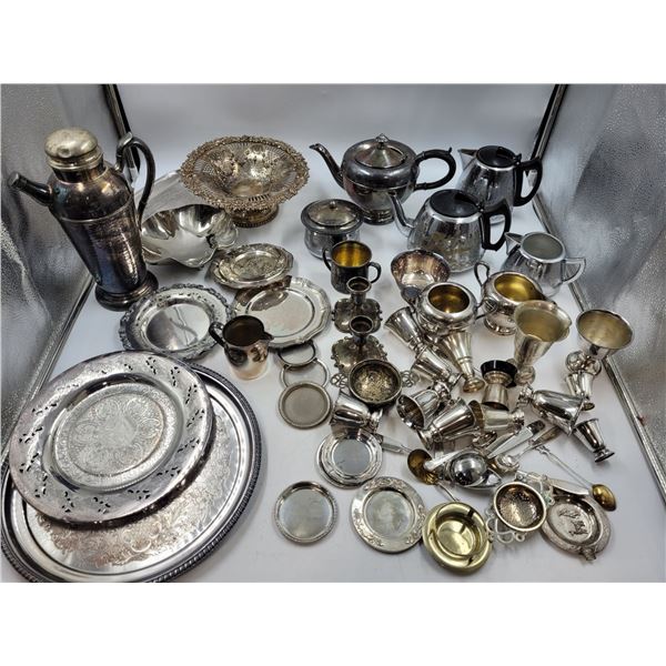Silver-plated Serving Lot