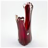 Image 2 : RUBY RED ART GLASS FLOWER VASE - GAMBLES IMPORT