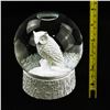 Image 8 : WHITE SNOWY OWL SNOW GLOBE - WINTER FIGURINE