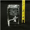 Image 8 : BRUCE LEE LASER MARTIAL ARTS CRYSTAL PAPERWEIGHT