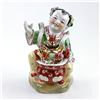 Image 2 : CHINESE FAMILLE ROSE PORCELAIN FIGURINE SCULPTURE
