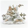 Image 1 : VTG VICTORIAN COUPLE PORCELAIN STATUE FIGURINE
