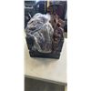 Image 1 : CRATE OF DRAPES