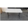 Image 1 : 4' FOLDING TABLE
