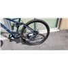 Image 2 : BLUE RALEIGH BIKE