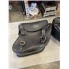 Image 2 : 2 LEATHER SADDLE BAGS