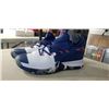 Image 8 : 3 NEW PAIRS MENS SIZE 42 RUNNERS