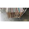 Image 2 : LOT OF RECORDS ON RACK