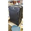 Image 2 : OUTBOUND HARDSIDE SUITCASE WITH SMALL SEASONAL TREE, COLLECTOR PLATES AND BUTTONHOLE WORKER