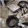 Image 2 : LOT OF KIRKLAND SIGNATURE, BLUE DIAMOND AND T-FAL COOKWARE AND 8 COOKING SHEETS 21 PIECES TOTAL