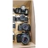 Image 3 : ASSORTED VINTAGE 35MM CAMERAS