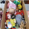 Image 2 : BOX OF COLLECTOR DOLLS
