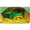 Image 8 : John Deere Model D Tractor with Steel Wheels Scale 1:16 in Original Box 