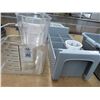 Image 2 : Utensile Bins, Plexi Measuring Bins