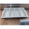 Image 3 : Utensile Bins, Plexi Measuring Bins