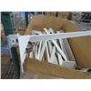 Image 2 : Plastic Adjustable Shelf Supports