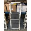 Image 1 : Set Of 2 Lite 3 Step Folding Ladders
