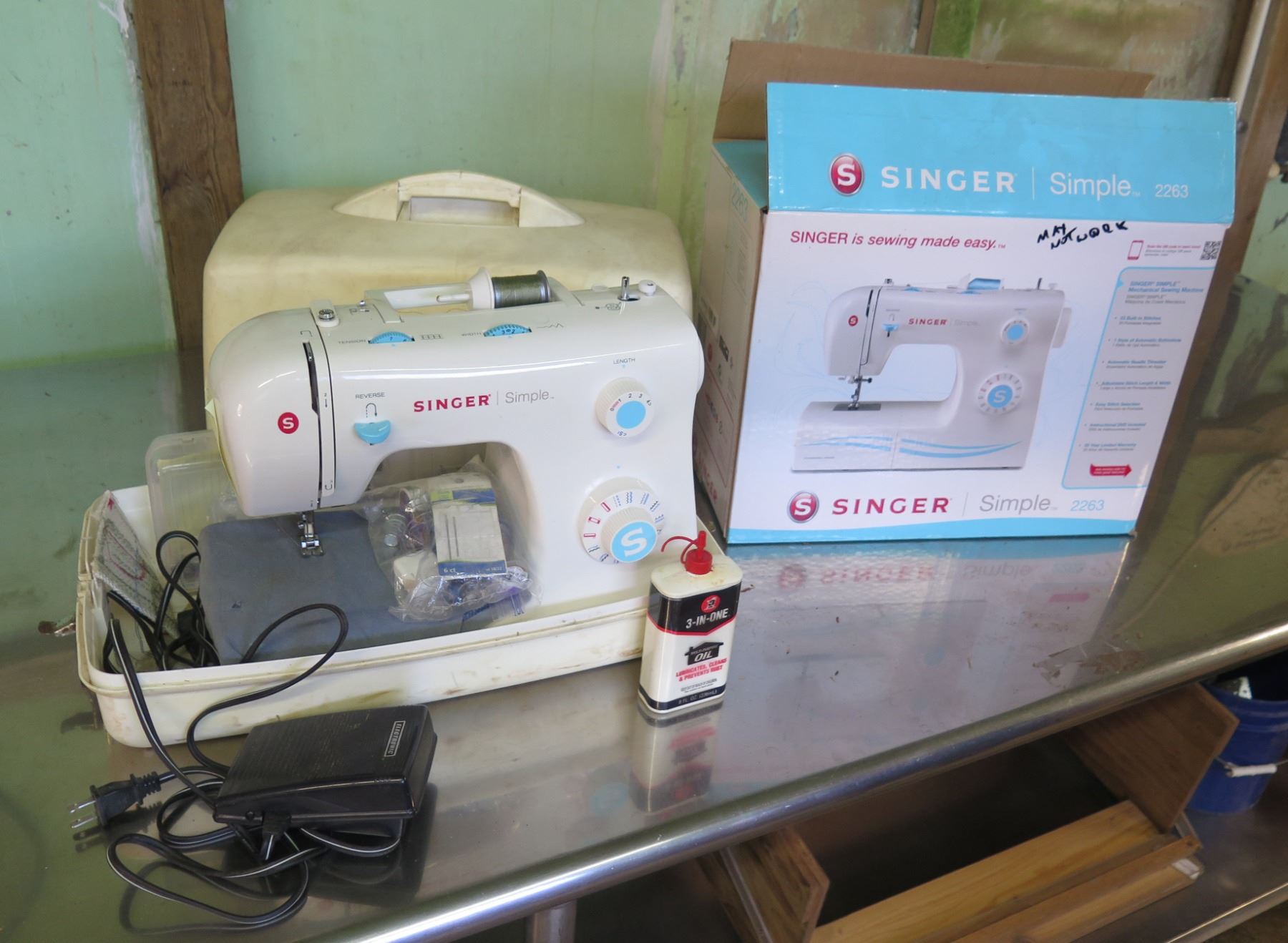 Singer Simple Sewing Machine in Box (may not work)