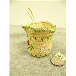 Cedar basket with handle, flowers and rabbits 2.25" (33)