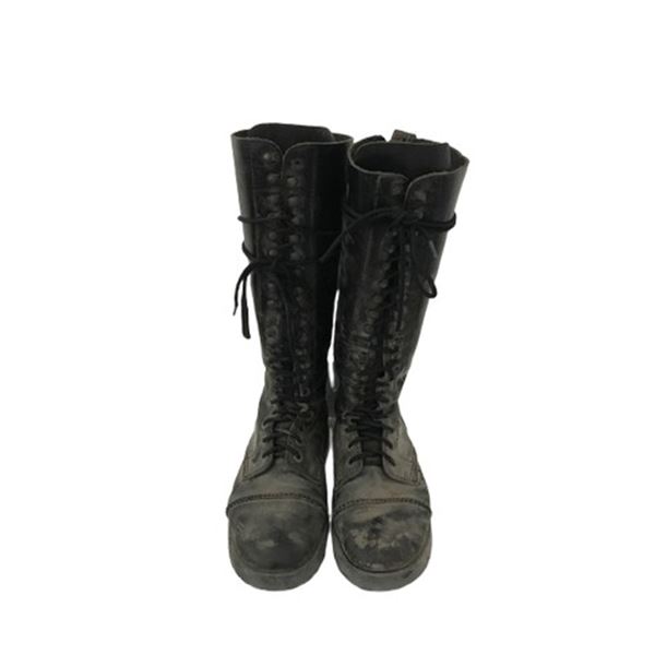 Resident Evil: The Final Chapter Alice (Milla Jovovich) Boots Movie Props