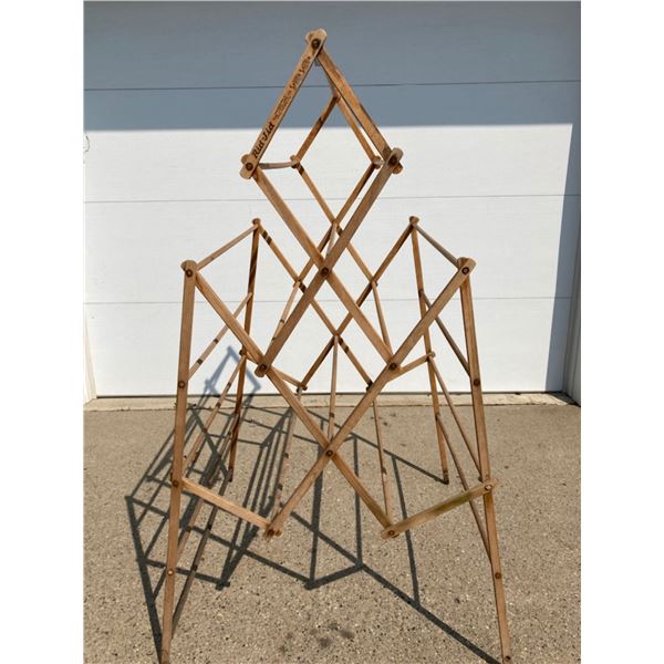 WOODEN DRYING RACK