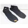 Image 1 : NEW KID'S SLIP ON SNEAKERS WITH FOAM SOLE SIZE 33