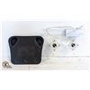 Image 1 : 2 COMPUTER COOLING PADS