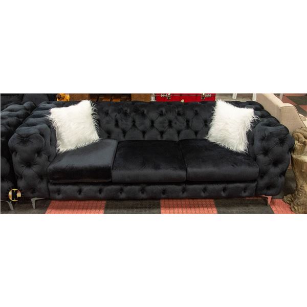NEW BLACK SOFA AND LOVESEAT WITH ACCENT PILLOWS