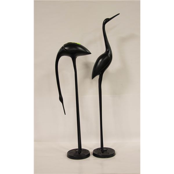 PAIR OF BIRDS 32" TALL + 26" TALL METAL