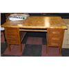 Image 1 : SOLID WOOD DESK H-30.5 INCHES W-31 INCHES L-55.5
