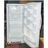 Image 2 : WOODS STAND UP FRIDGE WHITE IN COLOUR H-67"