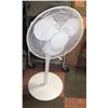 Image 1 : TOWER OSCILLATING FAN 3 SPEED