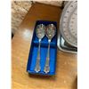 Image 3 : Accu-Weigh Kitchen Scale, Silver Plate Salad Utensils, La Cotta Marchio Depositato Pan, Vintage Blue