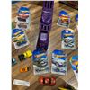 Image 3 : Huge Selection of Hot Wheels & Hot Wheels Books, Nascar Reflections in Gold Car