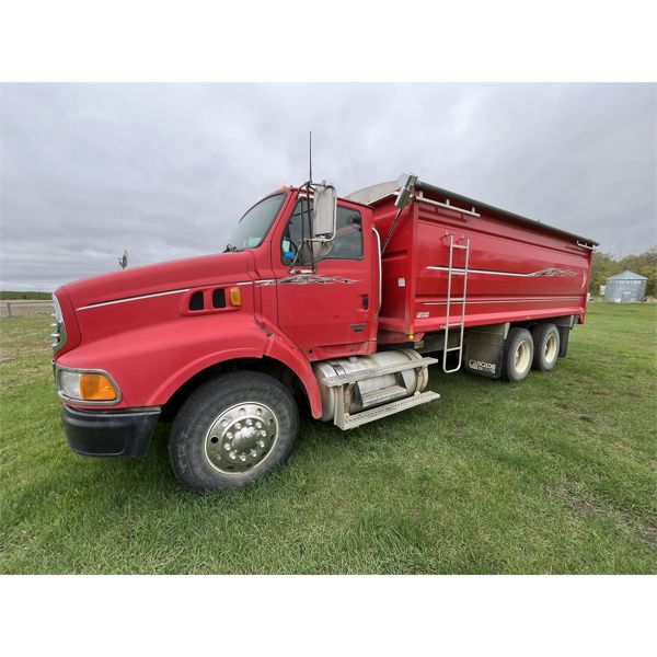 2006 Sterling Truck with Grain Box & Hoist, Mecedes Benz Engine, 952566.8km, S/N 2FWJA3CVX6AV5284
