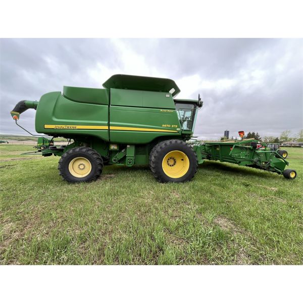 2008 John Deere 9870 Combine with 615P Pickup Header, Long Auger, Bullet Rotor