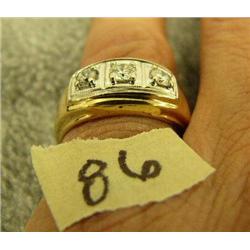 Men's gold ring with 3 diamonds (3)