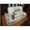 Image 2 : Singer Serger Sewing Machine