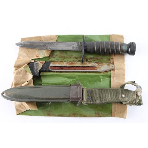 Lot of 2 Military Knives
