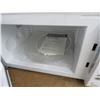 Image 2 : Emerson White M/W Oven