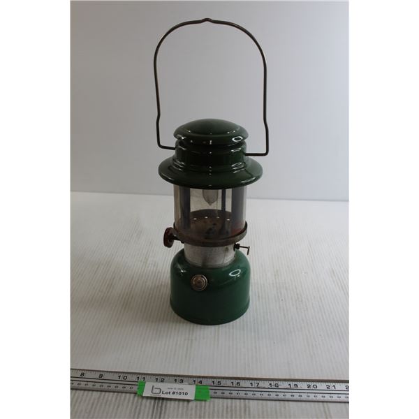 Coleman Model 335 Lantern 4/73