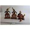 Image 1 : (3) Asian Figurines